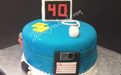 TARTA EN FONDANT PARA INFORMÁTICO