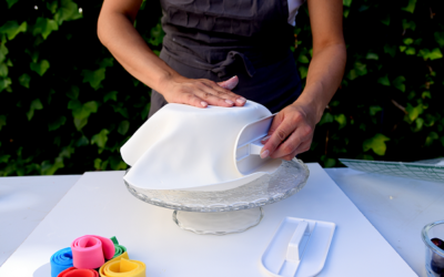 COMO CUBRIR UNA TARTA DE FONDANT