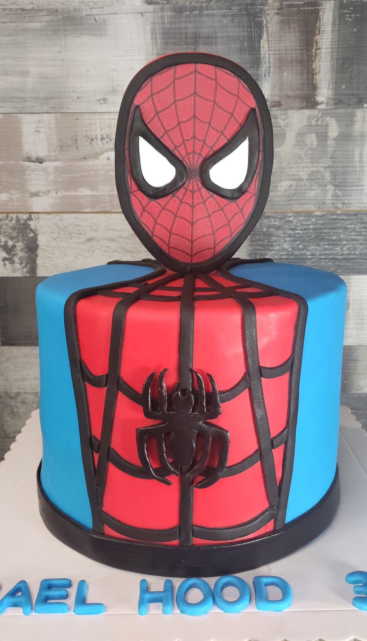 Tarta Traje spiderman Tarta Traje spiderman